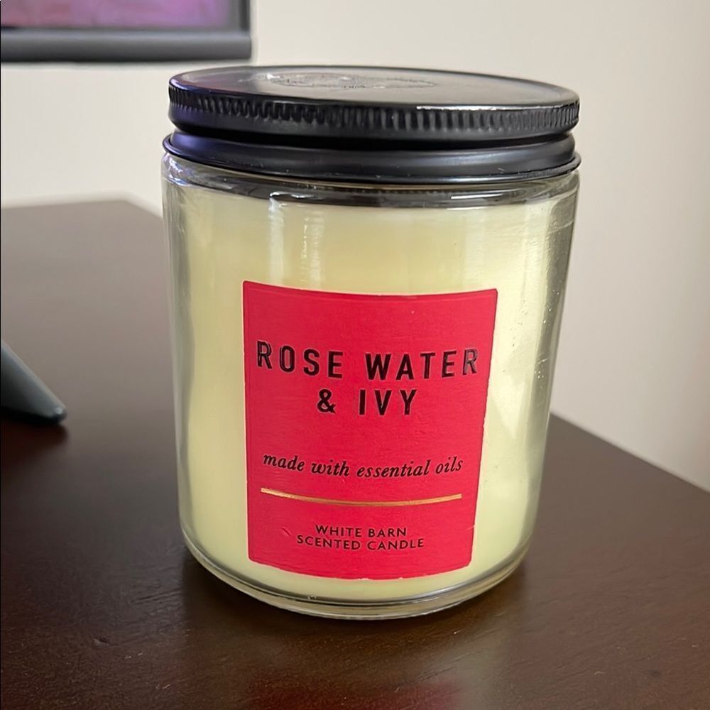 Rose Water & Ivy Candle Bath & Body Works
